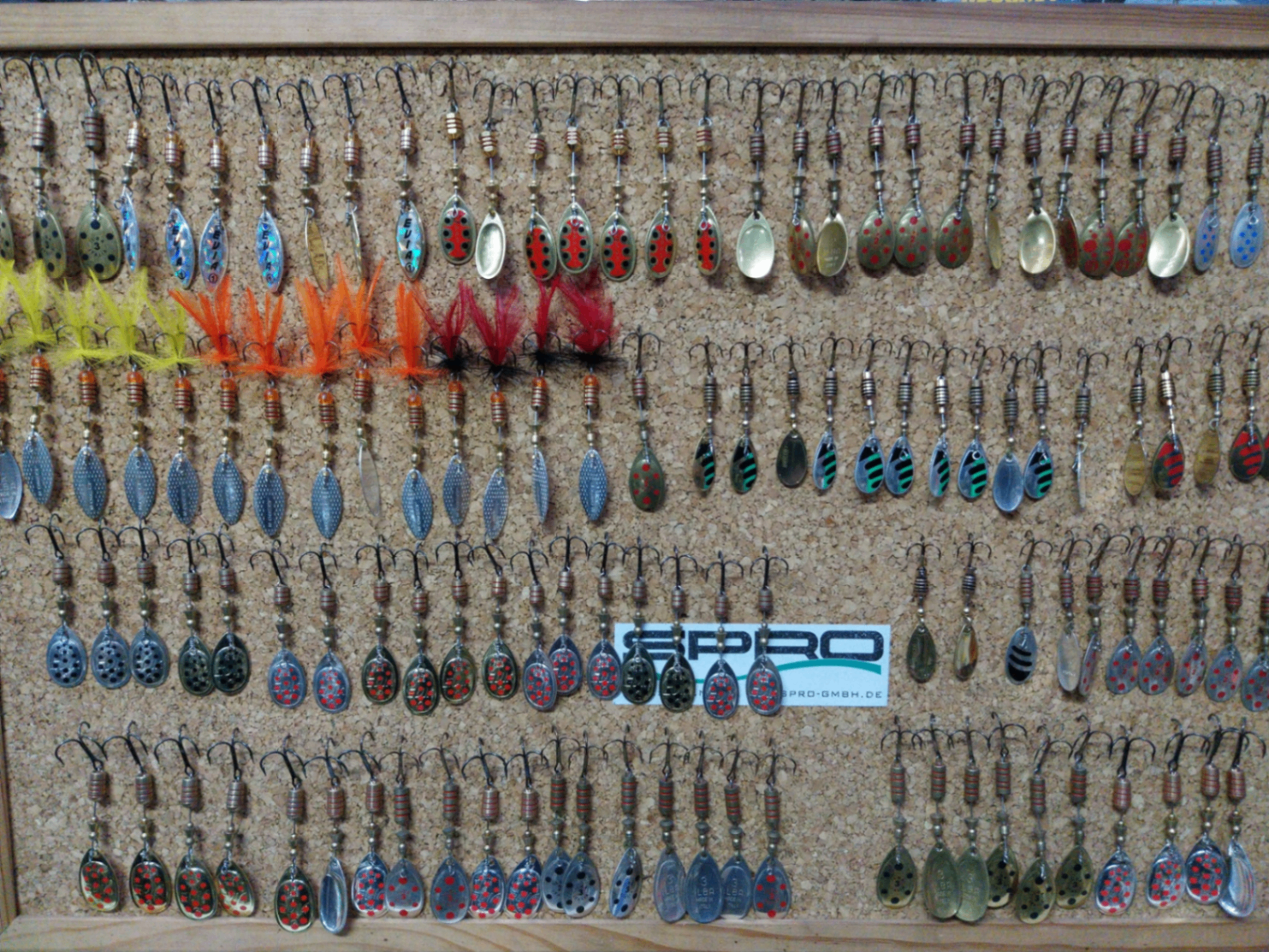 Colheres giratórias SPRO para pesca desportiva